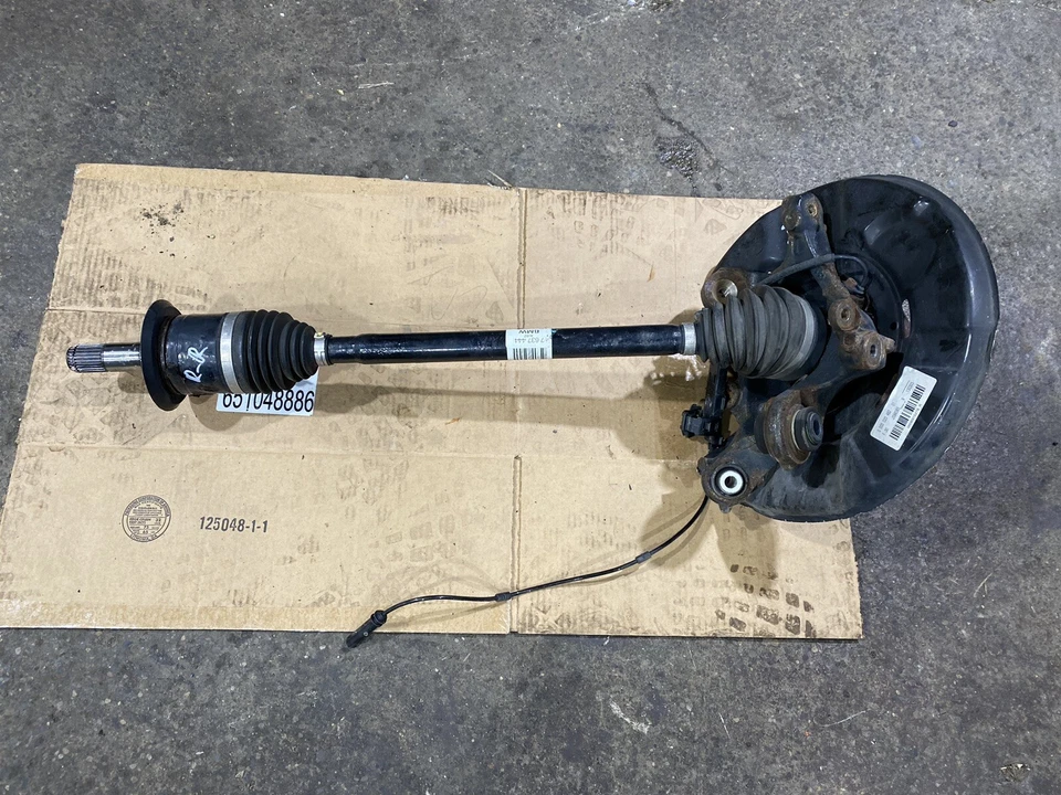 12-18 Bmw F30 328 330 428 430 Rear/rgh Knuckle Hub Spindle Output Shaft Axle Oem - Изображение 1 из 4