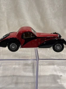 Franklin Mint 1936 Bugatti Type 57SC Coupe 1:24 Diecast - Picture 1 of 5