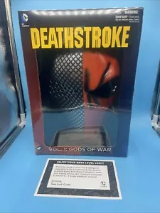 Loot Crate Deathstroke Vol 1 Gods of War Book & Mask Set NEW SEALED DC - Picture 1 of 13