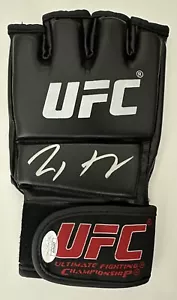 Max Holloway Autograph Signed UFC Glove JSA - Picture 1 of 3