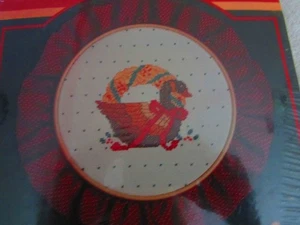 Hallmark Christmas Goose Counted Cross Stitch Kit - Picture 1 of 3