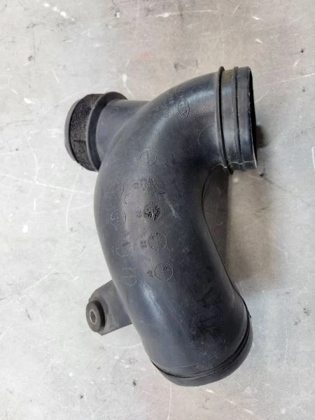 Conector de conducto de aire Hyundai Santa Fe 2001 2002 2003 2004 2005 2006 43730-26000 Foto 1 de 4