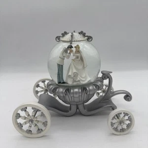 Cinderella & Prince Charming in Carriage Wedding Snow Globe Disney Limited - Picture 1 of 10