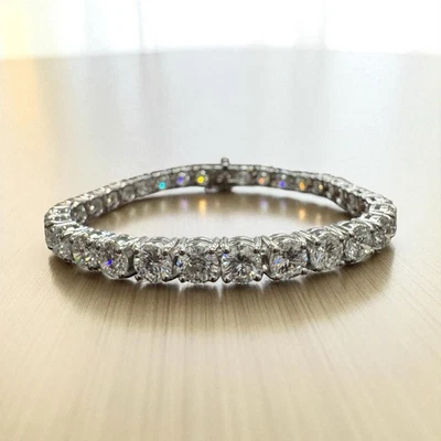 19.49cts ttw Natural Round Brilliant Cut Diamond Platinum Tennis Bracelet - Image 1 of 4