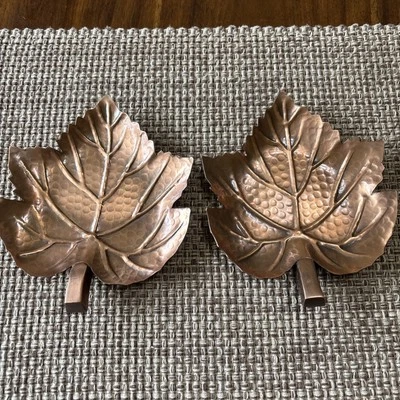 (2) The White Barn Candle Co.  Hammered Copper Maple Leaf decoration Dishes - Image 1 of 4
