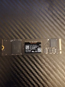 WD BLACK 2TB SN7100 NVMe Internal Gaming SSD Gen 4 - Photo 1/4