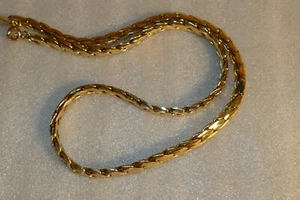 Signed "M" Gold Tone Chain necklace - Picture 1 of 11