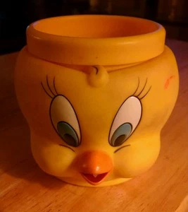 Warner Brothers 1992 Tweety Bird Plastic Kids Drinking Cup Looney Tunes - Picture 1 of 4