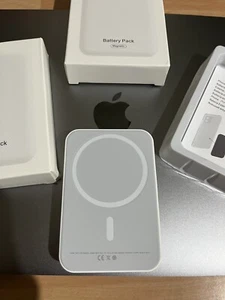 Powerbank 5000 mAh wireless MagSafe 15W per Apple iPhone 12 13 14 15 - Photo 1/12