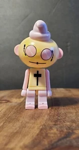 DJ Swirl Kidrobot Sket Bot Sket One Posable Yellow and Pink Vinyl 2006 Retired - Picture 1 of 11