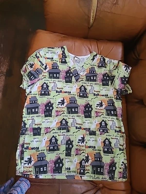 Halloween Theme Nurses Scrub Shirt Vintage Size SMALL - Image 1 of 4