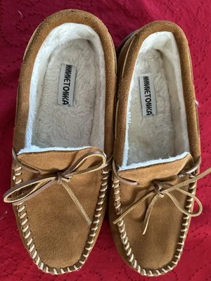 Zapatillas Mocasín Minnetonka Para Hombres 13 Marrón Gamuza Interior Exterior Suelas Forradas en Pila Foto 1 de 4