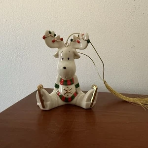 Lenox Marcel Moosecapades porcelana adorno de Navidad - Imagen 1 de 5