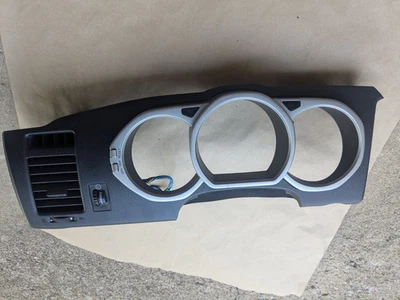 Toyota 4runner 2003-2006 cuadro de instrumentos bisel cubierta con rejilla de aire ventilaciones Foto 1 de 4