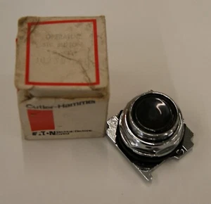 Cutler Hammer Eaton 10250T102 Push button Operator Red New Old Stock, NOS, SM794 - Picture 1 of 2
