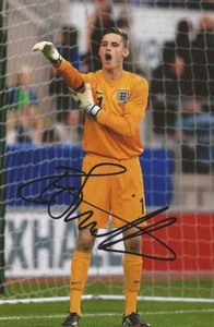 ENGLAND & SOUTHEND* TED SMITH SIGNED 6x4 ACTION PHOTO+COA - Picture 1 of 1