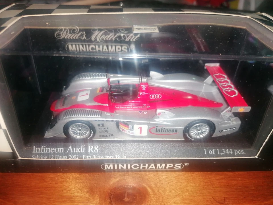 Audi R8 Sebring 2002 Biela Pirro Kristensen Minichamps 1/43