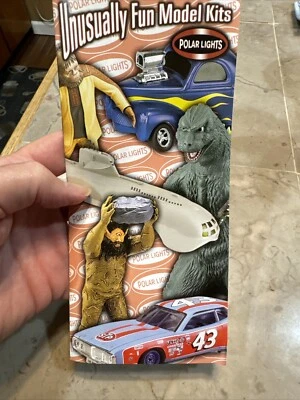 2001- Catálogo de luces polares-monstruos, modelos de coches-kits de modelos, � Foto 1 de 4
