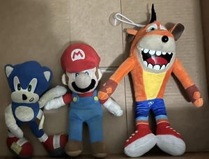 Nintendo Sega WWE Plüschtiere Konvolut - Bild 1 von 12