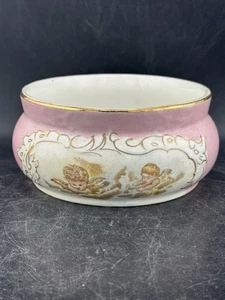 "Antiguo cuenco rosa con borde dorado La Belle China con ángeles ver fotos 5""" - Imagen 1 de 12