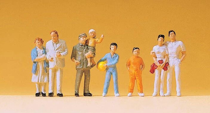 HO 1:87 Preiser Figures # 14143 STANDING SPECTATOR / PEOPLE WATCHING a GAME - Image 1 of 1