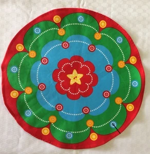 Button Design Christmas Table Centre / Food Bowl Cover -Approx 40cm Diameter - Picture 1 of 1