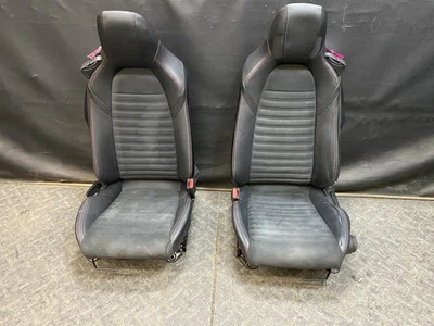 Fiat 124 Spider Abarth 2017 conductor y pasajero cuero negro asientos de tela X9 Foto 1 de 4