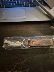 Bitburger Bier Schlüsselanhänger Flaschenöffner schweres Metall ca. 20 x4 cm - Bild 1 von 5
