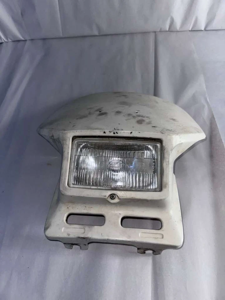 Yamaha TT600N 1985 OEM Vintage lente de plástico cuerpo, faro 34 k-84111-01-00 Foto 1 de 4
