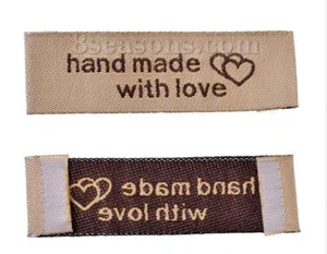 5 Material handgefertigt mit Liebe Kleidung Etiketten 35 x 30 mm Nähen UK VERKÄUFER - Bild 1 von 7