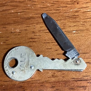 Navaja de Bolsillo Publicitaria Vintage Yale Towne MFG Kock Key Geo Schrade - Imagen 1 de 7
