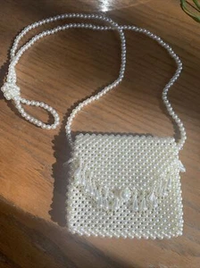 KUNSTPERLEN PERLEN CREME LANGER RIEMEN GELDBÖRSE HANDTASCHE ABEND COCKTAIL BRAUT  - Bild 1 von 3