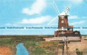 R674036 Cley Next the Sea. Die Mühle und der Kai. J. Salmon. Kamerafarbe - Bild 1 von 2