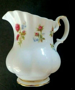 ROYAL ALBERT, 4 oz., mini crema, "WINSOME", Bone China, Inglaterra - Imagen 1 de 6