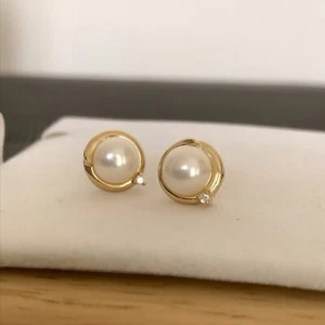 14ct 585 Yellow Gold Cultured Pearl & Diamond Accent Earring Studs - 3.3grams - Picture 1 of 13