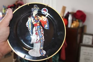 Vintage, NOS, Chinese Dressed Lady, Decorative Hanging Plate, # 2 - Foto 1 di 2