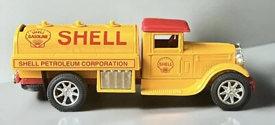 American Classics Sterling Shell Petroleum Gas Tanker Die Cast Bank Scale Models - Image 1 of 4