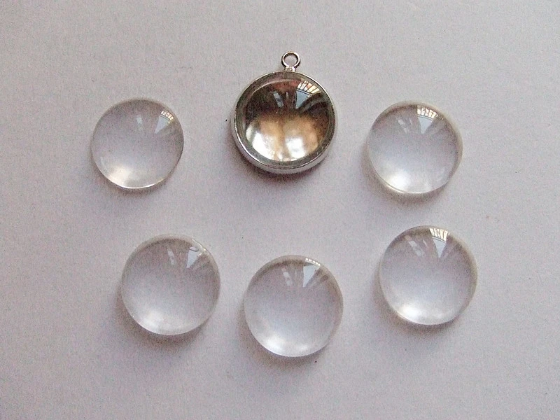 10pz  CABOCHON in vetro trasparente 14mm  tondo cupola guarnizioni bijoux - Immagine 1 di 1