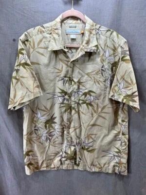 Camisa Quiksilver Comfort Abotonada Adulto Mediana Beige Manga Corta Tropical Para Hombre Foto 1 de 4