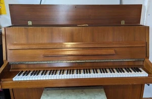 piano - Picture 1 of 6