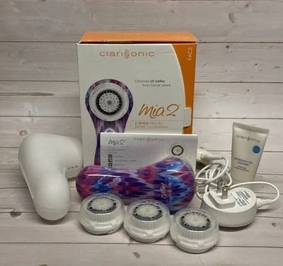Limpiador Facial Sónico Clarisonic Mia 2 Patrón Ikat Con Accesorios Foto 1 de 2