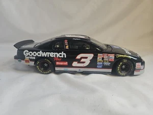 1999 Dale Earnhardt Goodwrench 25th Anniversary Monte Carlo Action 1/18 #BXX - Picture 1 of 7