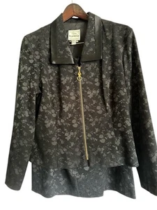 ✨Vintage Joseph Ribkoff Skirt and Jacket Suit Set Size 16, Black On Black Floral - Picture 1 of 13