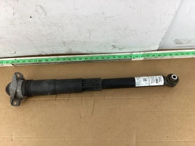 Amortecedor traseiro direito Volkswagen GTI 2015 - 2017 5Q0513425J fabricante de equipamento original - Imagem 1 de 4