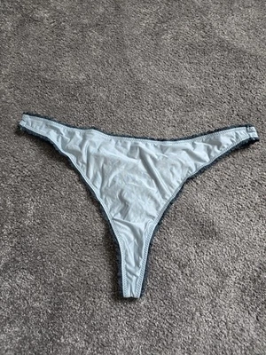 Tanga azul para mujer DKNY talla mediana Foto 1 de 4