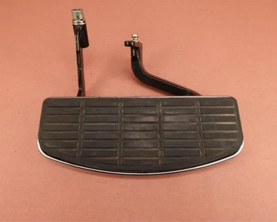 2000-2006 Harley Davidson FLTRI Road Glide LEFT FRONT FLOOR BOARD - Image 1 of 4