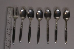 Summer Song by Lunt Argento Sterling 7 pezzi 1 forchetta per insalata e 6 cucchiaini - Foto 1 di 5
