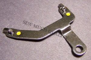 THREAD GUIDE Left Looper Singer 14CG744 14CG754 14SH744 14SH754 14U544 14U554 - Picture 1 of 3
