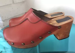 VINTAGE 70S BROWN TAN LEATHER WOOD CLOGS PLATFORM SHOES SIZE 5 ITALIAN - Picture 1 of 8