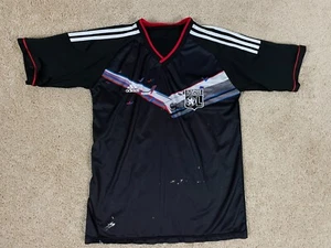 Adidas Olympique Lyonnais maglia maglietta uomo taglia 37 vestibilità regolare scollo a V nero - Foto 1 di 13